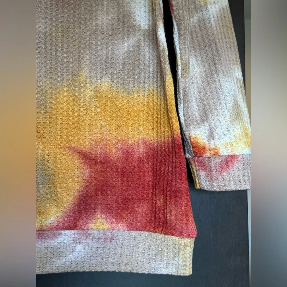BLUMIN Colorful V-Neck Tie-Dye Top